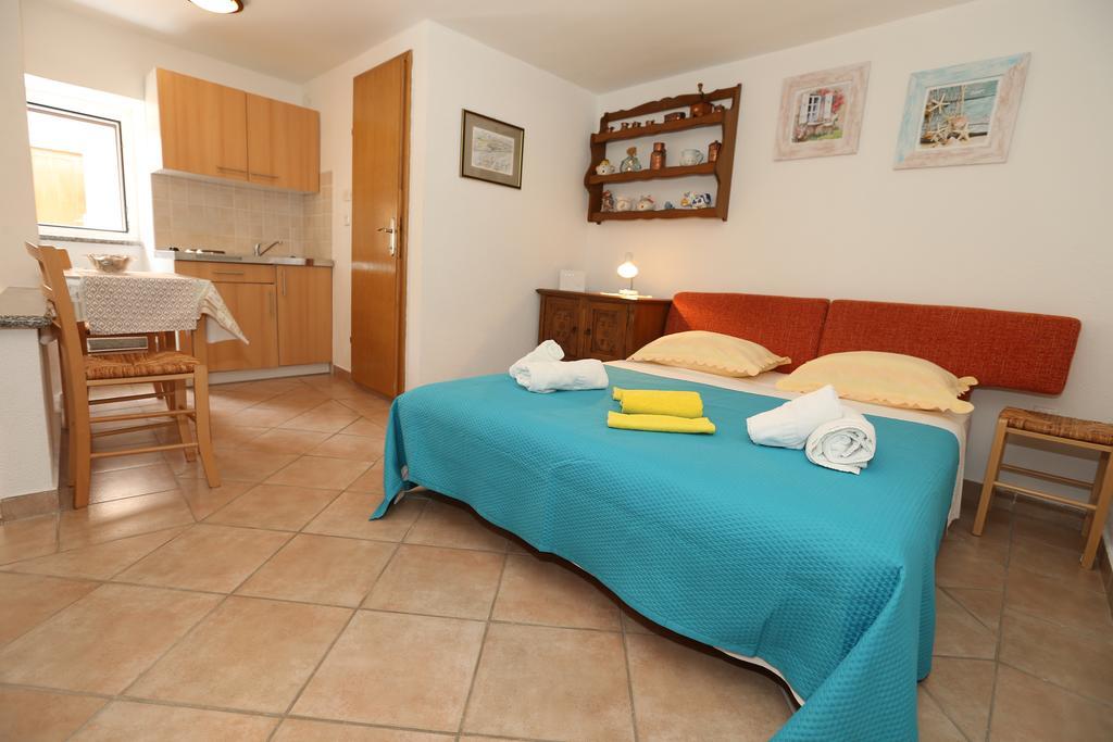 Studio Apartment Tea Baška Zewnętrze zdjęcie